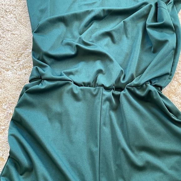 Elegant Green One Piece Jumpsuit Size XL - Picture 5 of 12